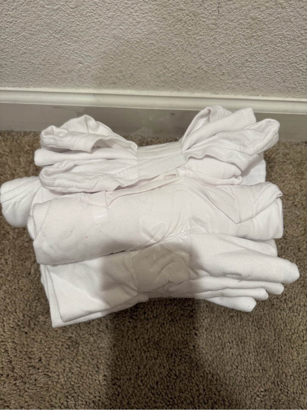 “New” Kirkland White Cotton Blend Crewneck Tees - 6Pack sizeM